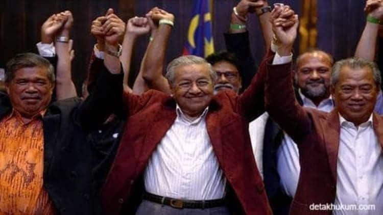 mahatir 1 PM Mahathir Tiba-tiba Mundur di Tengah Pergolakan Politik