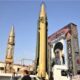 rudal iran dan poster syd khamenei 696x4231 1 Dikabarkan Iran Punya Kota Rudal Bawah Tanah, Yang Siap Ditembakkan