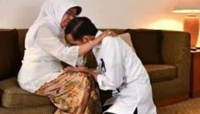 Dimakamkan Siang Ini, Ganjar Minta Warga Doakan Ibunda Jokowi dari Rumah