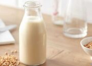 Mitos atau Fakta Minum Susu Kedelai Saat Hamil Kulit Bayi Akan Putih?