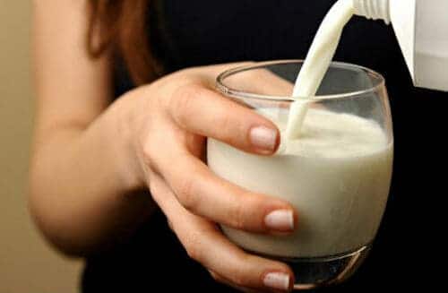 susu Susu dan Manfaatnya Bagi Tubuh