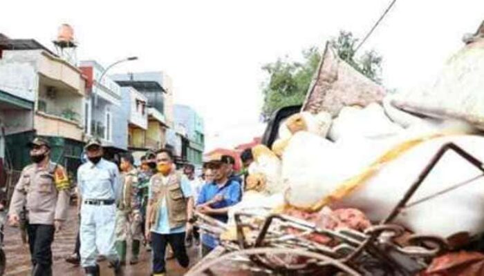 Gubernur Sulsel Tinjau lokasi Pasca Banjir Bandang di Bantaeng
