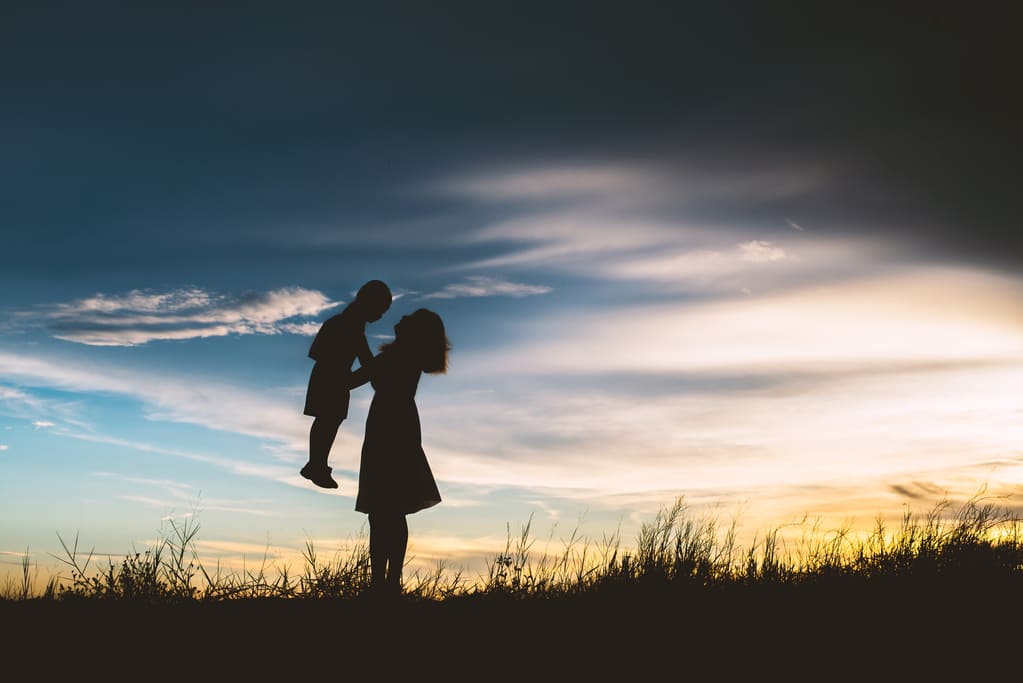 Anak Dan Ibu Mengapa Istriku Lebih Berharga Dari Anakku