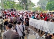 Musisi Demo Di Balai Kota Bogor,Minta Tinjau Aturan Jam Malam