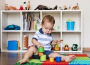 Tips Agar Anak Mau Merapikan Mainannya Sendiri