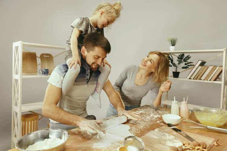 family time 7 Tips Tetap Dekat Dengan Anak Meski Anda Sibuk Bekerja