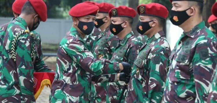 AX3U9847 702x336 1 1 TNI Tak Akan Biarkan Terorisme Ancam Masyarakat
