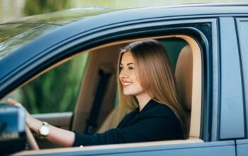 berkendara Tips Berkendara Untuk Wanita Agar Aman Diperjalanan