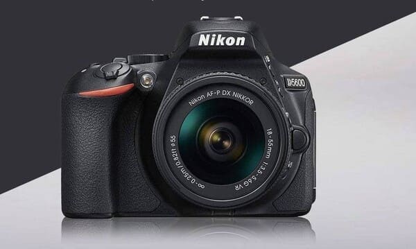 Nikon D5600D 5 Kamera DSLR Terbaik Untuk Pemula di Tahun 2021