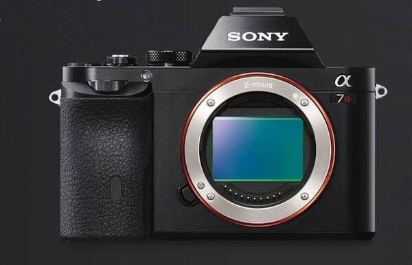 Sony Alpha A7R II 5 Kamera Mirrorless Terbaik di Tahun 2021