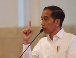 Jokowi Minta Menteri Bagikan Vitamin Dan Obat Pada Masyarakat
