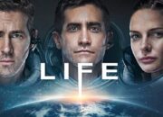Sinopsis Film Life (2017), Astronot yang Bertugas di Planet Mars