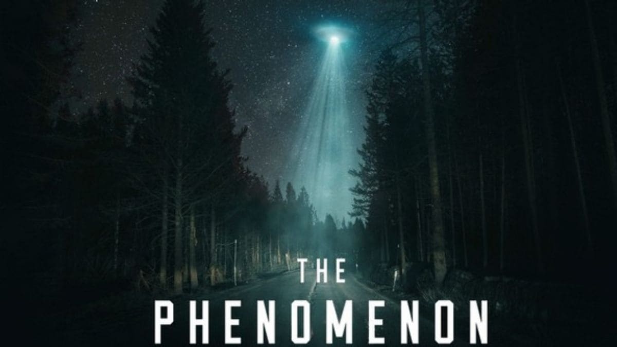 The Phenomenon 2020 Sinopsis The Phenomenon (2020), Film Dokumenter Fenomena UFO