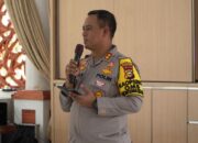 Kapolres Rohul Patroli Mengecek Banjir Sambil Sosialisasi Pemilu 2024