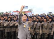 Kapolda Riau Pimpin Tradisi Pembaretan Bintara Remaja Angkatan 49 dan 50
